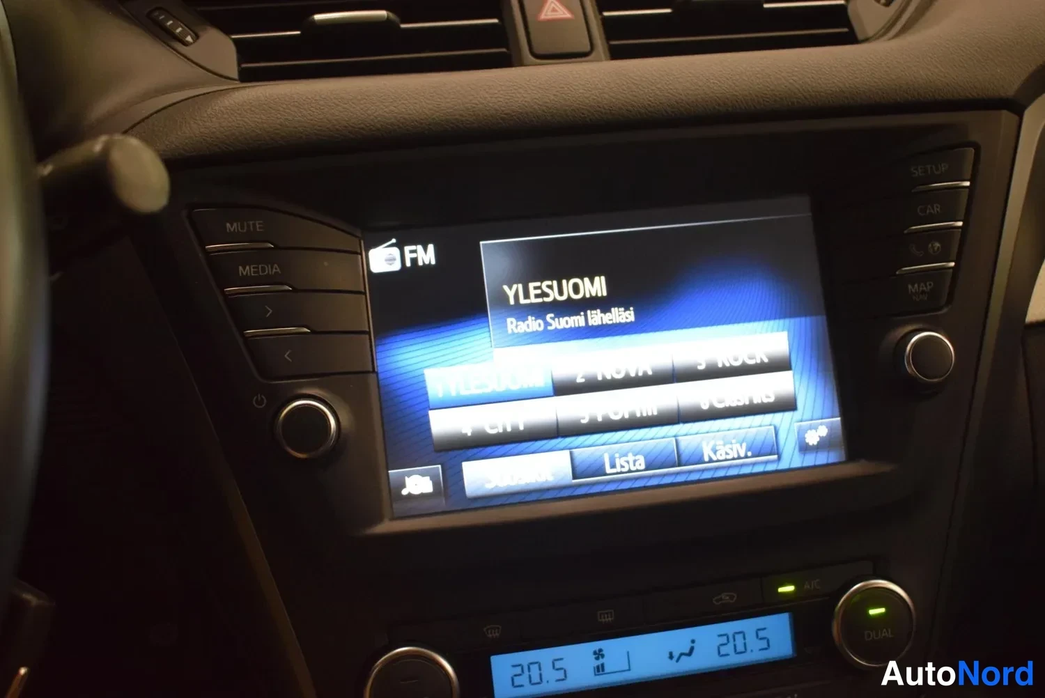 Valkoinen Toyota Avensis 2017, ulkokuva 17 – Raisio