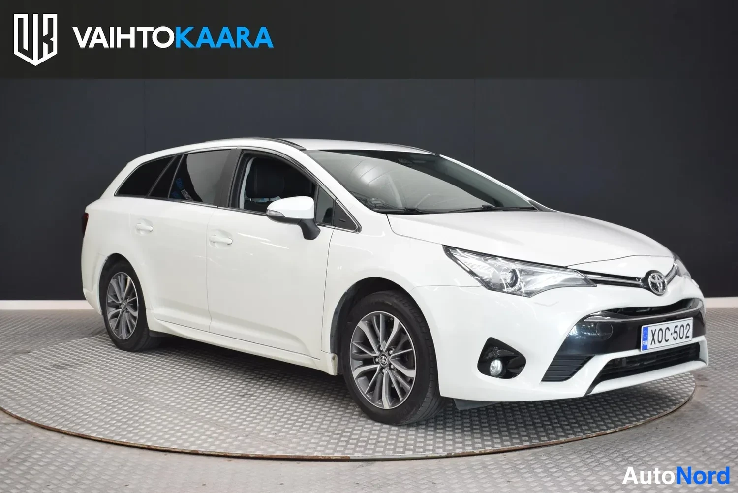 Valkoinen Toyota Avensis 2017, ulkokuva 6 – Raisio