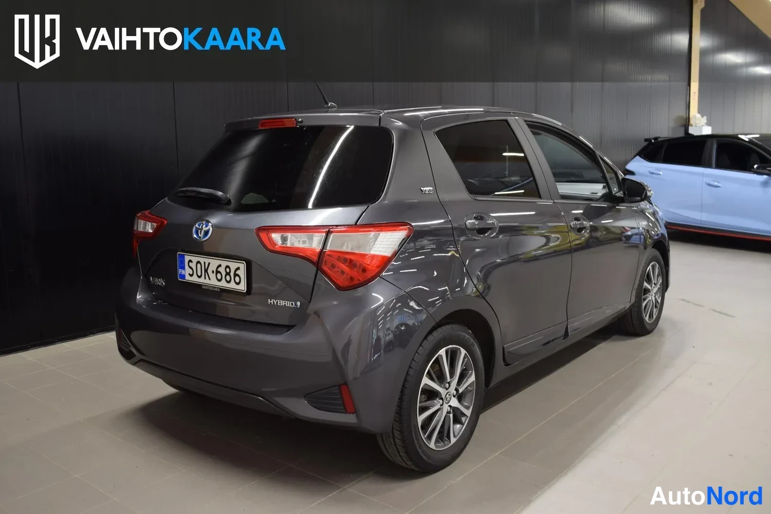 Harmaa Toyota Yaris 2020, ulkokuva 4 – Raisio