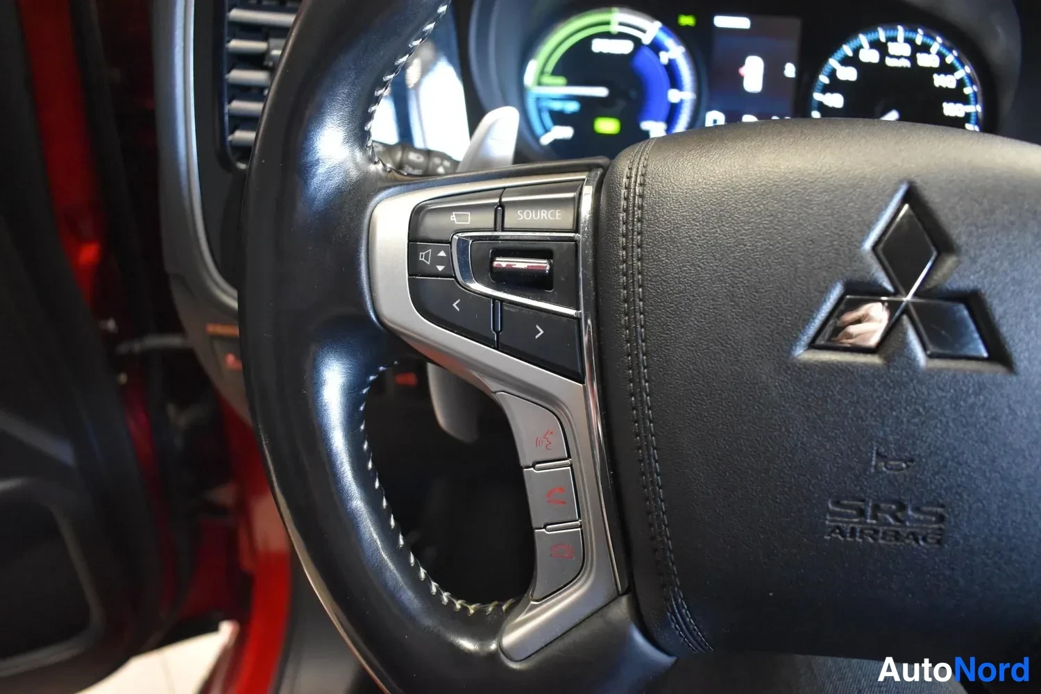 Punainen Mitsubishi Outlander PHEV 2020, ulkokuva 15 – Raisio