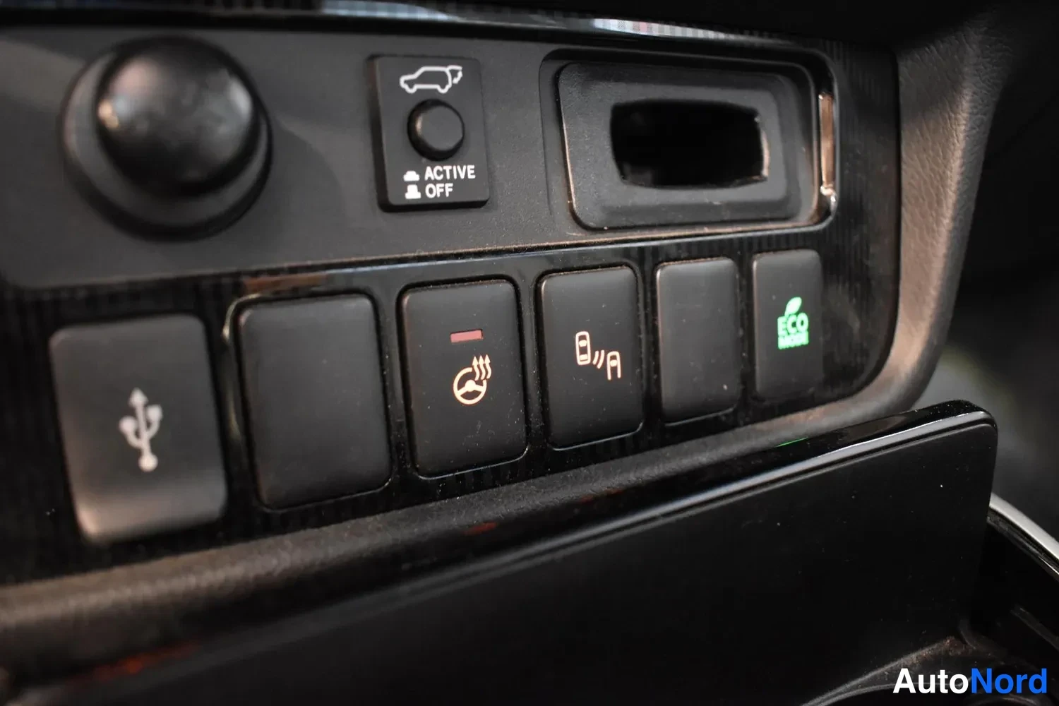Punainen Mitsubishi Outlander PHEV 2020, ulkokuva 19 – Raisio
