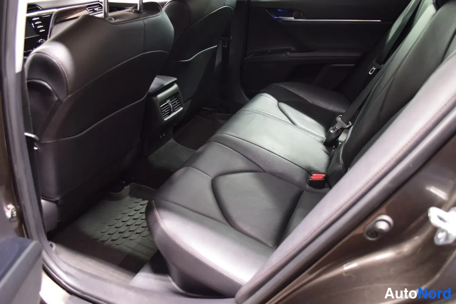 Ruskea Toyota Camry 2019, ulkokuva 14 – Raisio