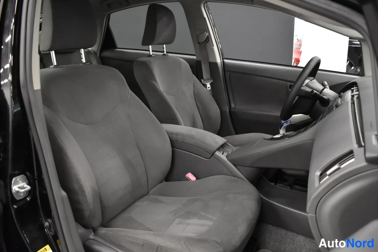 Musta Toyota Prius 2010, ulkokuva 9 – Raisio