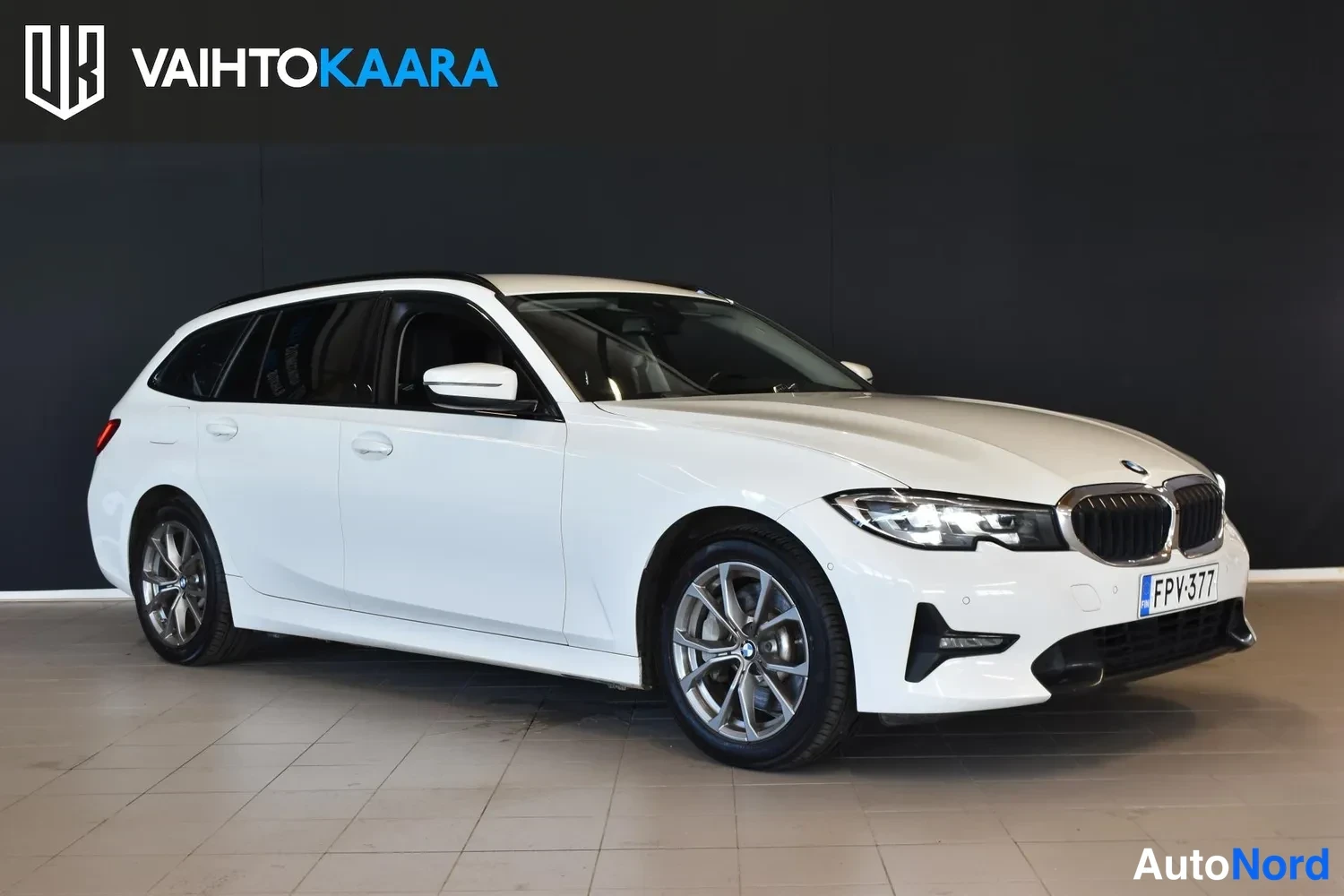 Valkoinen BMW 330e xDrive 2021, ulkokuva 6 – Raisio