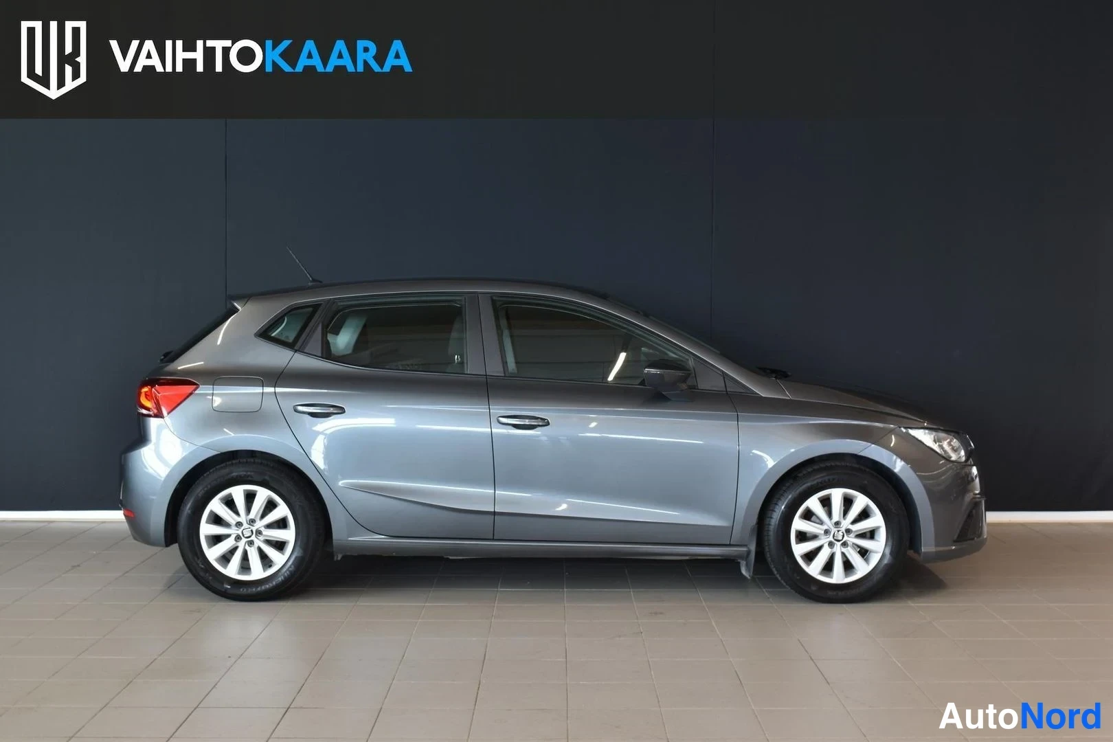 Harmaa Seat Ibiza 2018, sivulta, kuva 3