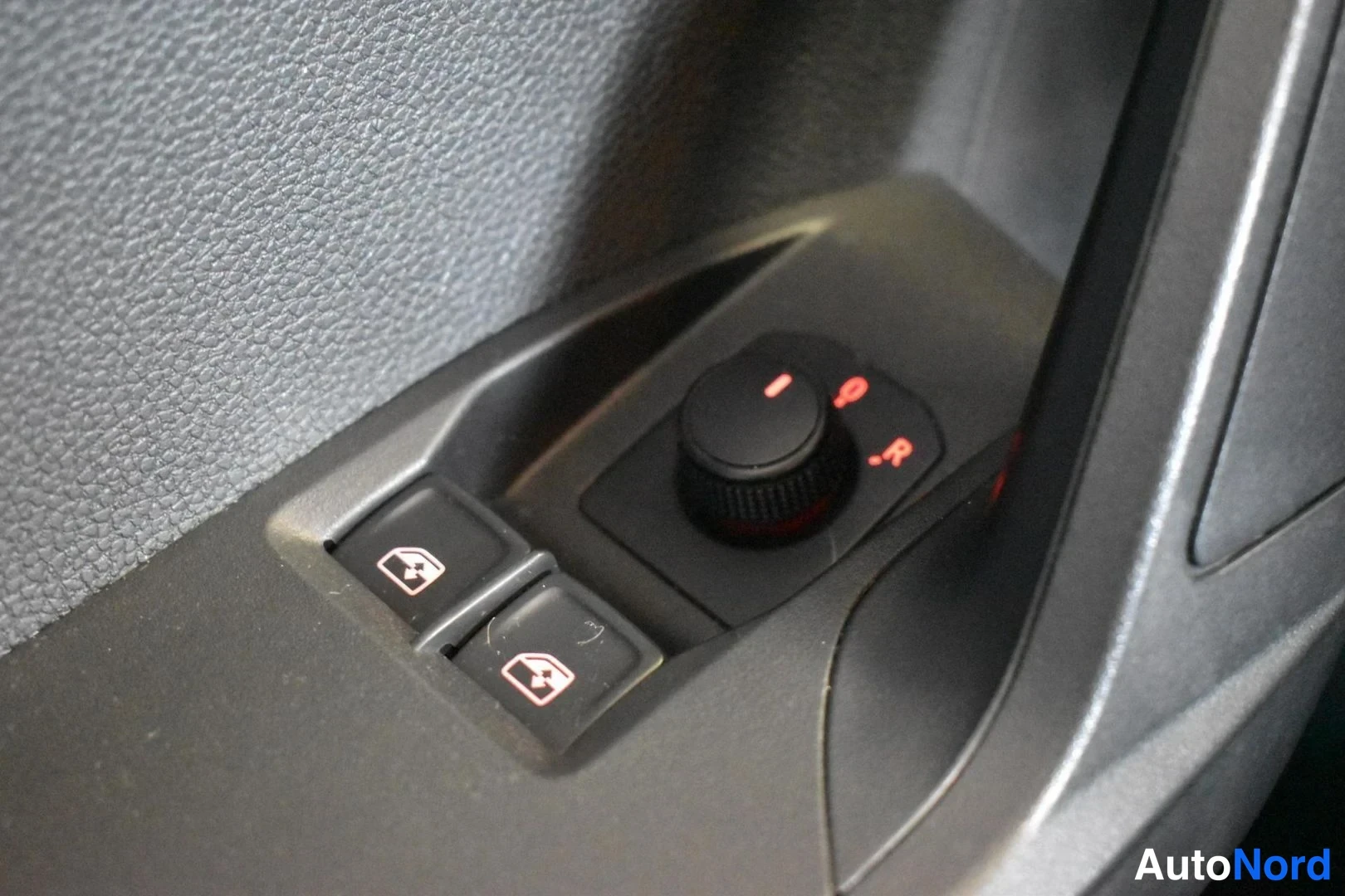 Harmaa Seat Ibiza 2018, yksityiskohta, kuva 16