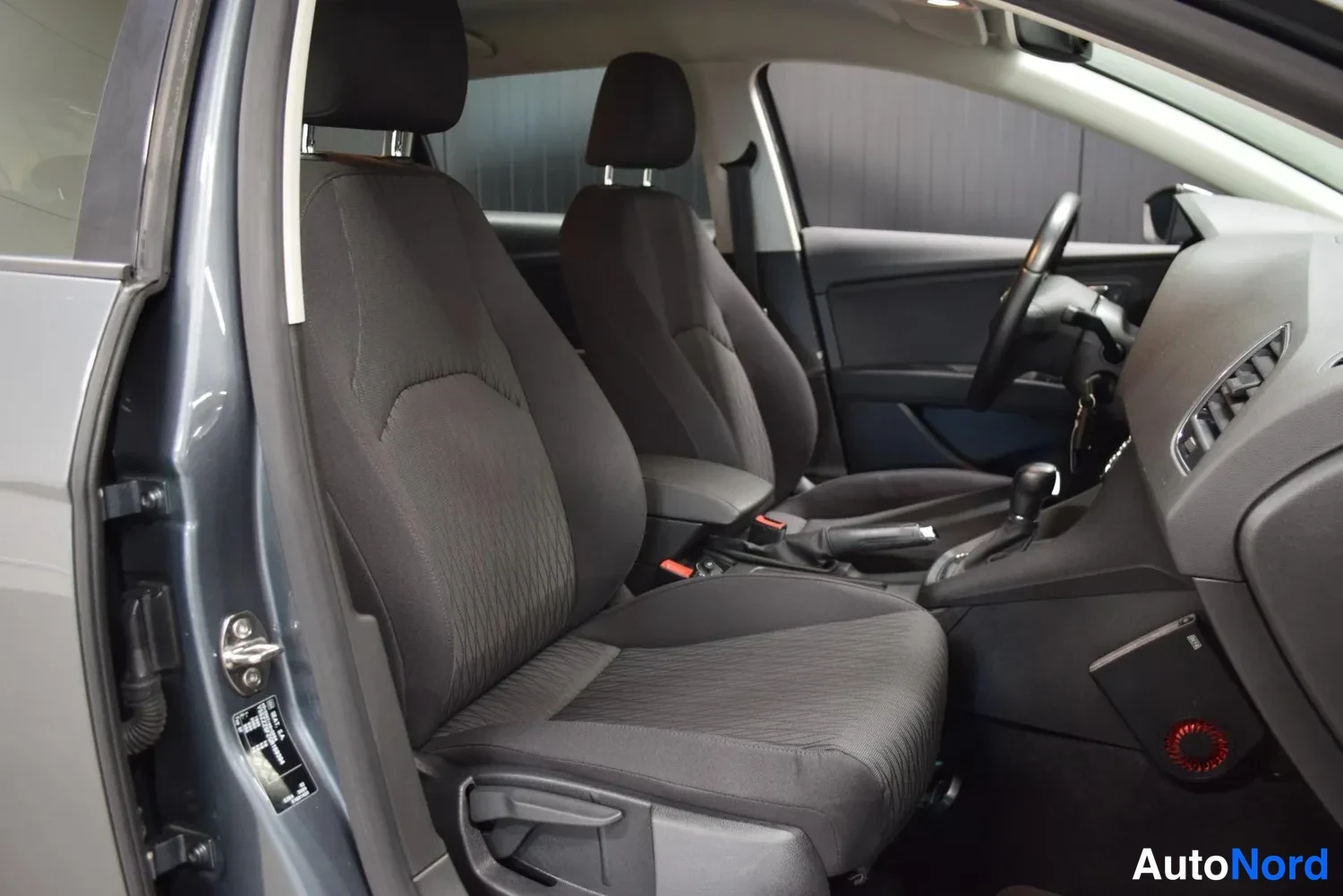 Harmaa Seat Leon ST 2016, ulkokuva 12 – Raisio