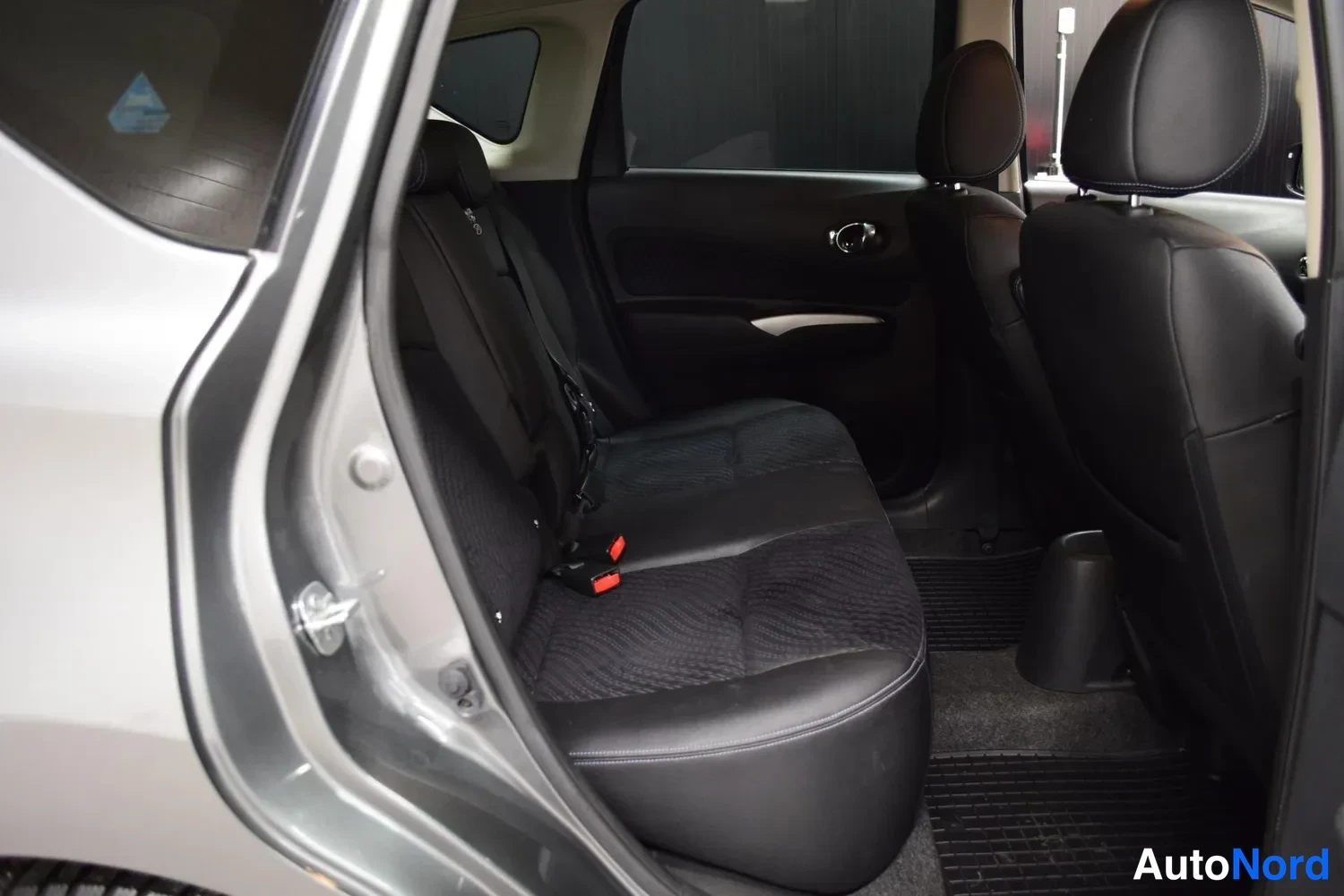 Harmaa Nissan Note 2015, ulkokuva 13 – Raisio