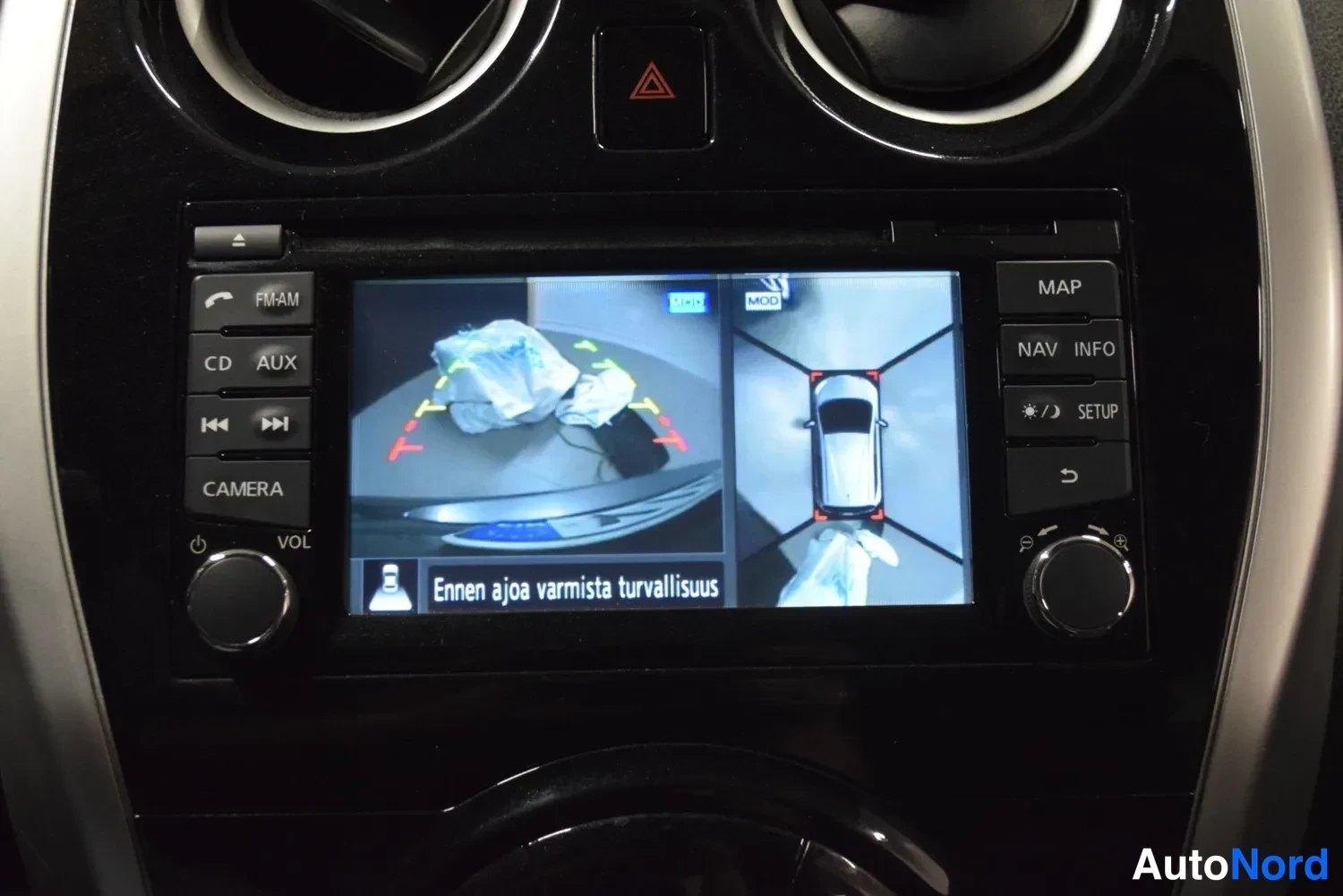 Harmaa Nissan Note 2015, ulkokuva 20 – Raisio