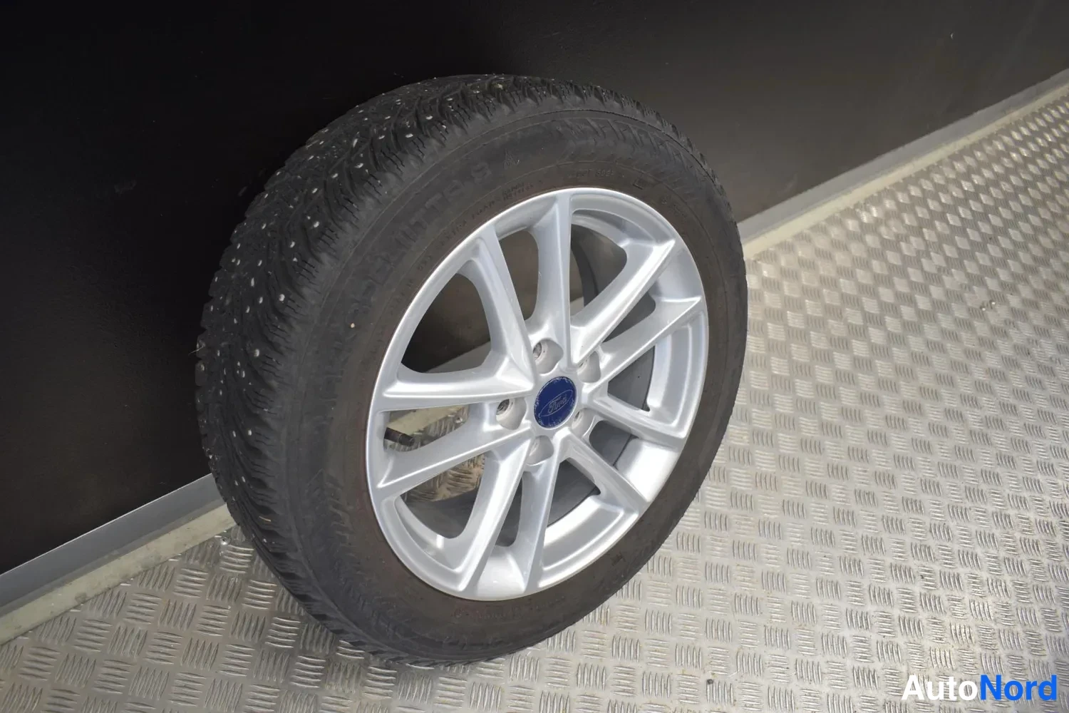 Harmaa Ford Focus 2016, ulkokuva 22 – Raisio