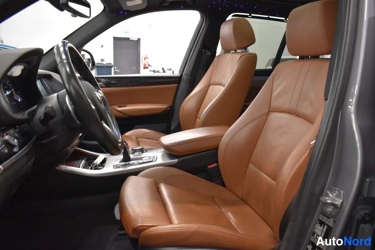 Harmaa BMW X3 xDrive30d 2017, etuviisto, keula vasemmalle, kuva 2