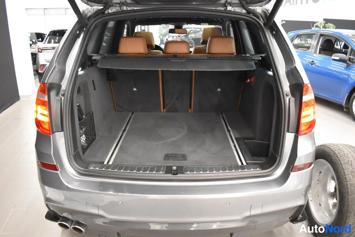 Harmaa BMW X3 xDrive30d 2017, takaa, kuva 10