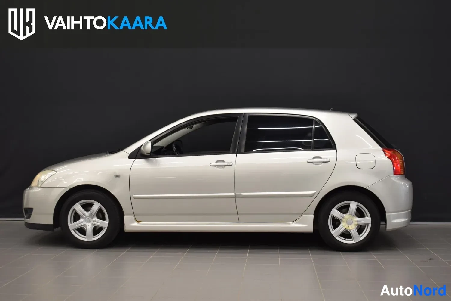 Hopea Toyota Corolla 2005, ulkokuva 2 – Raisio