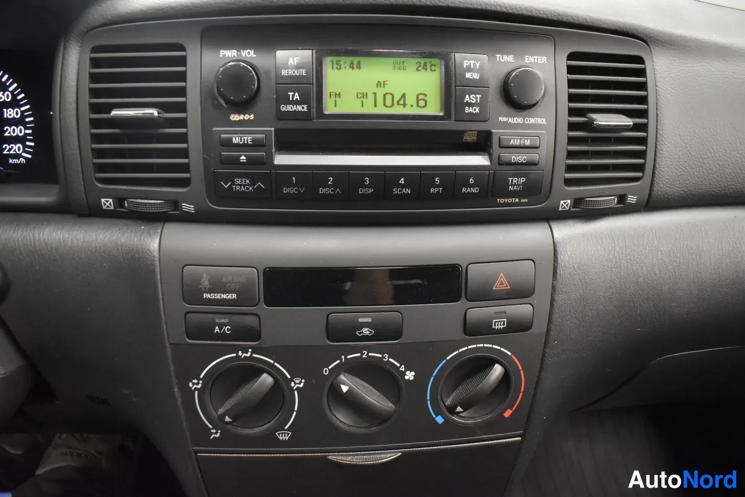 Hopea Toyota Corolla 2005, ulkokuva 16 – Raisio