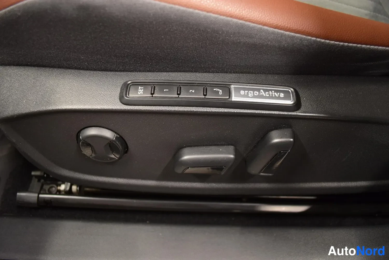 Keltainen Volkswagen ID.4 2021, ulkokuva 24 – Raisio