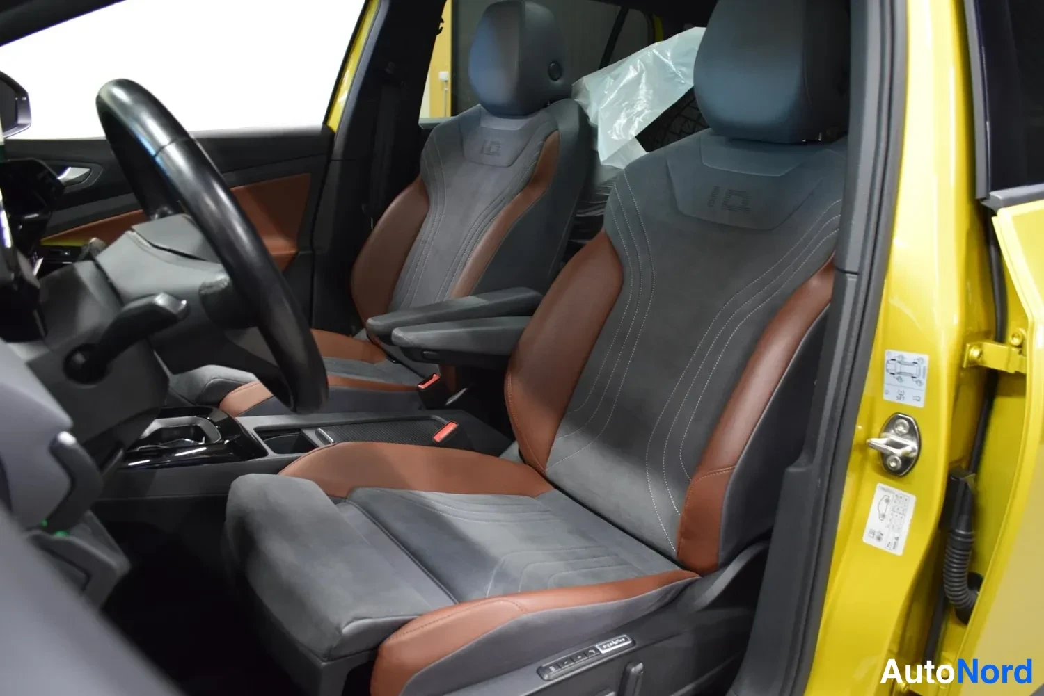 Keltainen Volkswagen ID.4 2021, ulkokuva 8 – Raisio