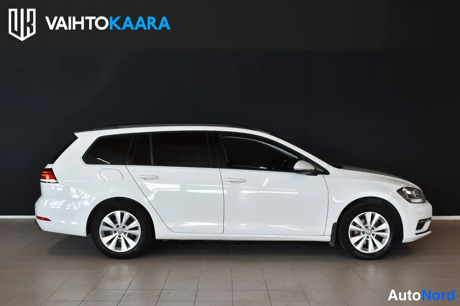 Valkoinen Volkswagen Golf Variant 2018, ulkokuva 5 – Raisio