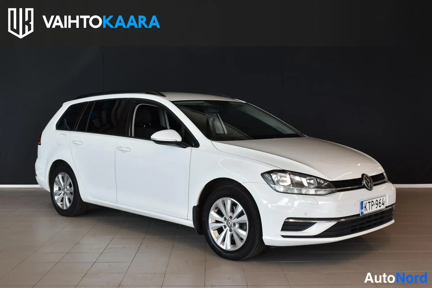 Valkoinen Volkswagen Golf Variant 2018, ulkokuva 6 – Raisio