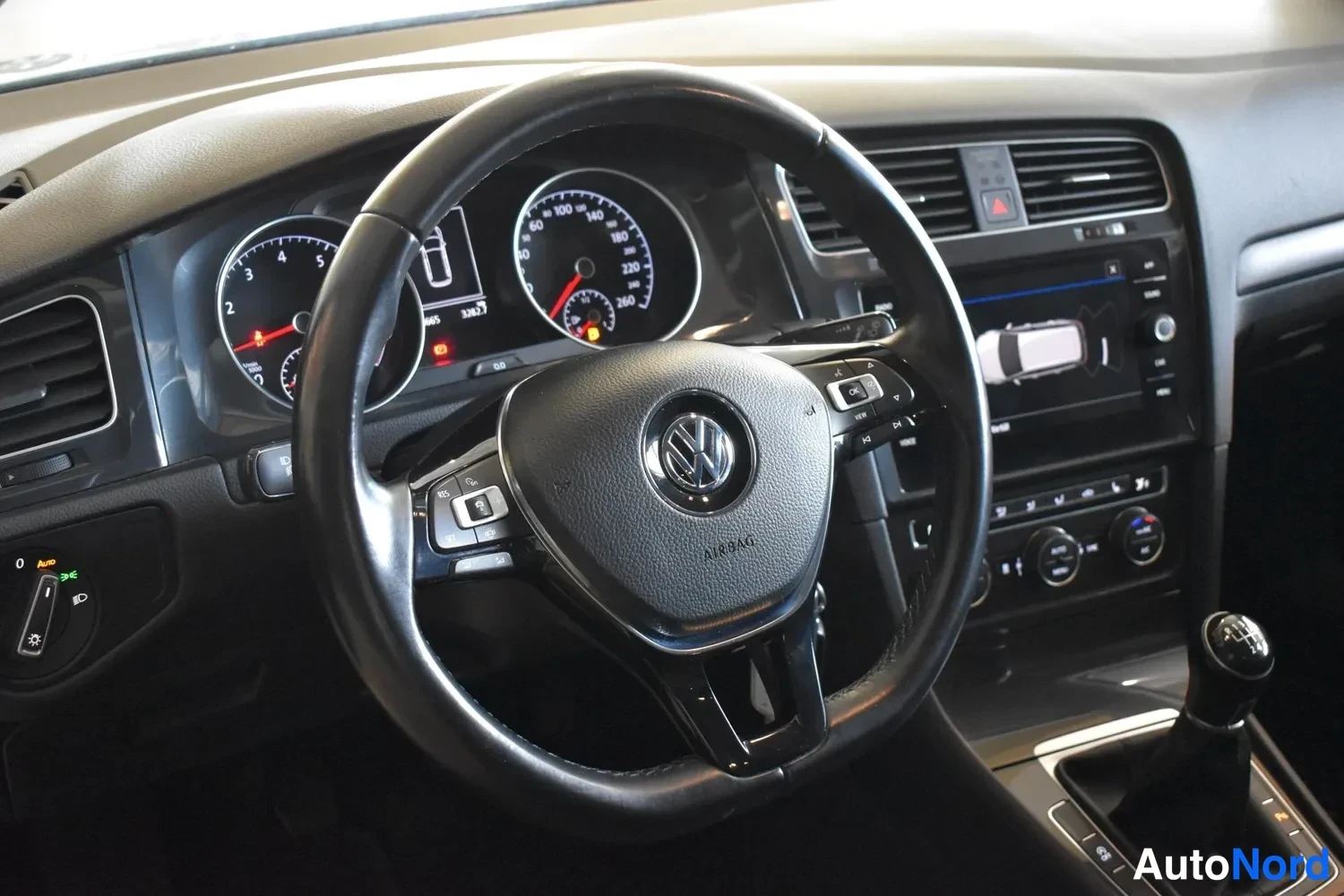 Valkoinen Volkswagen Golf Variant 2018, ulkokuva 8 – Raisio