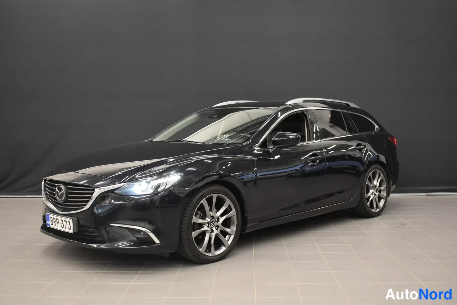 Mazda 6 Sport Wagon 2.2 SKYACTIV-D AWD Luxury 2016