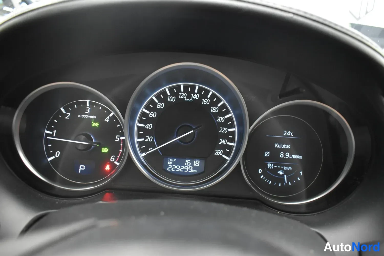 Musta Mazda 6 2016, ulkokuva 14 – Raisio