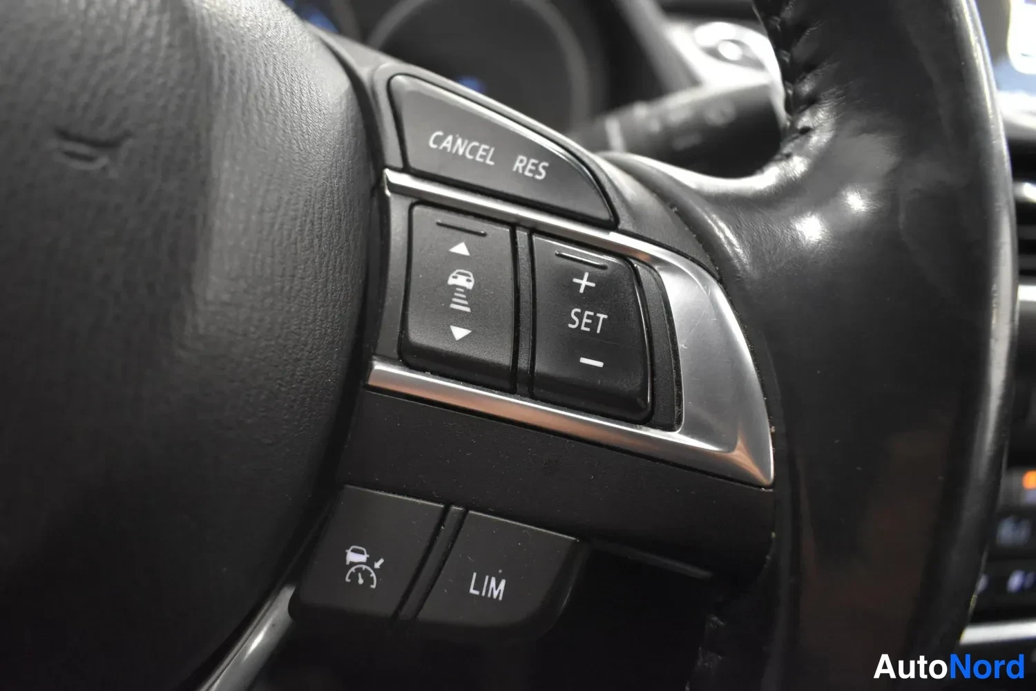 Musta Mazda 6 2016, ulkokuva 15 – Raisio
