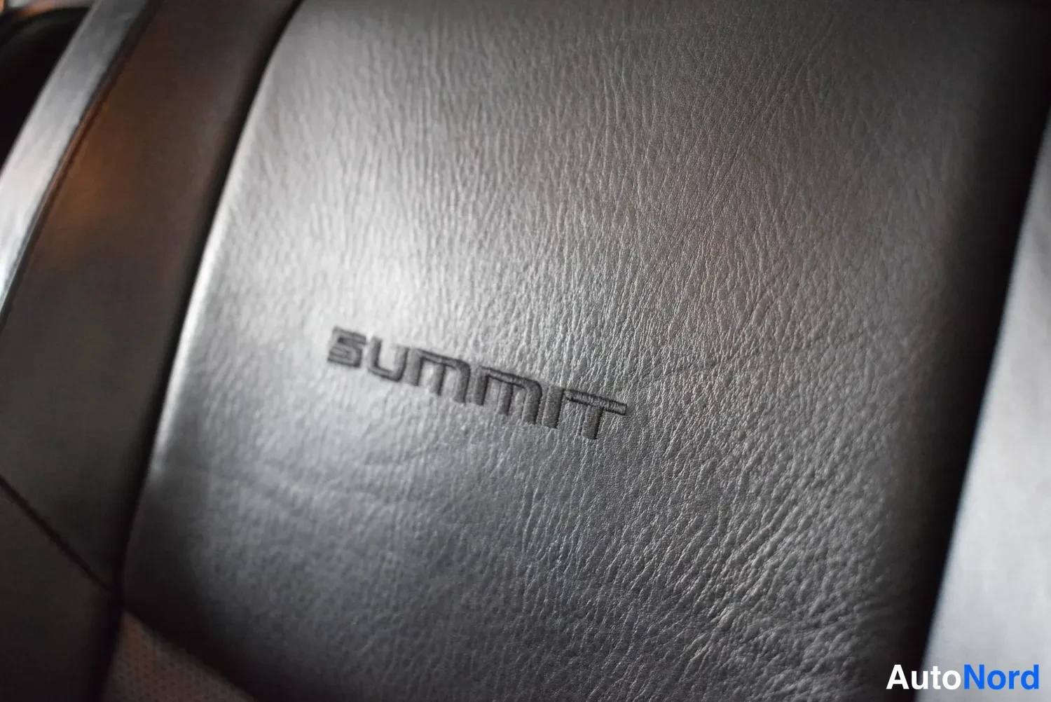 Harmaa Jeep Grand Cherokee 2013, ulkokuva 13 – Raisio