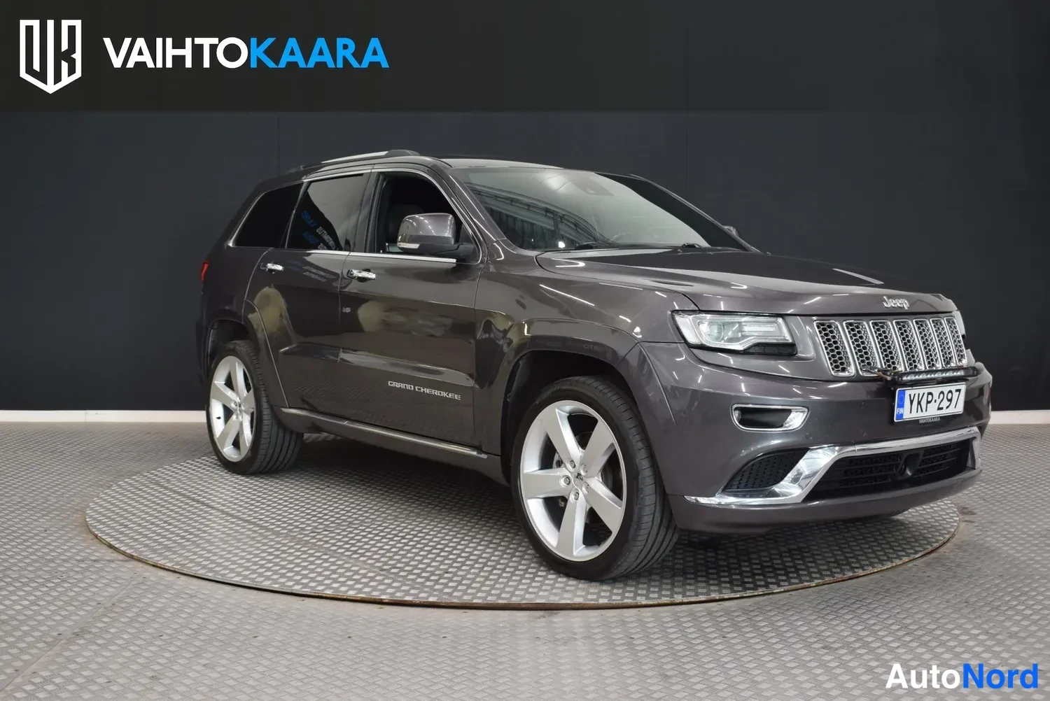 Harmaa Jeep Grand Cherokee 2013, ulkokuva 6 – Raisio