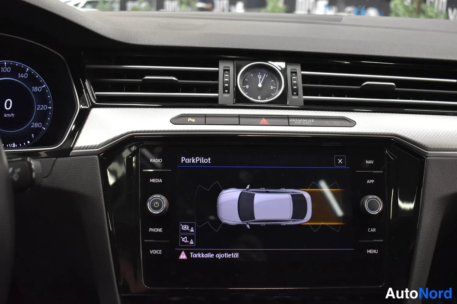 Valkoinen Volkswagen Arteon 2017, ulkokuva 22 – Raisio