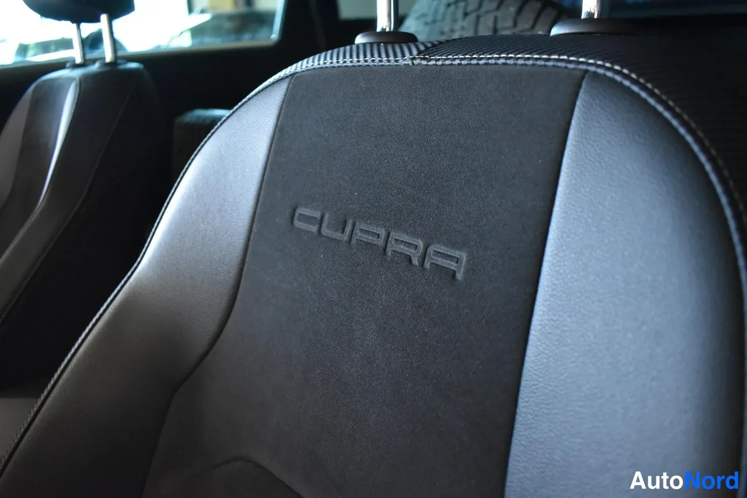 Valkoinen Seat Leon ST 2018, ulkokuva 9 – Raisio