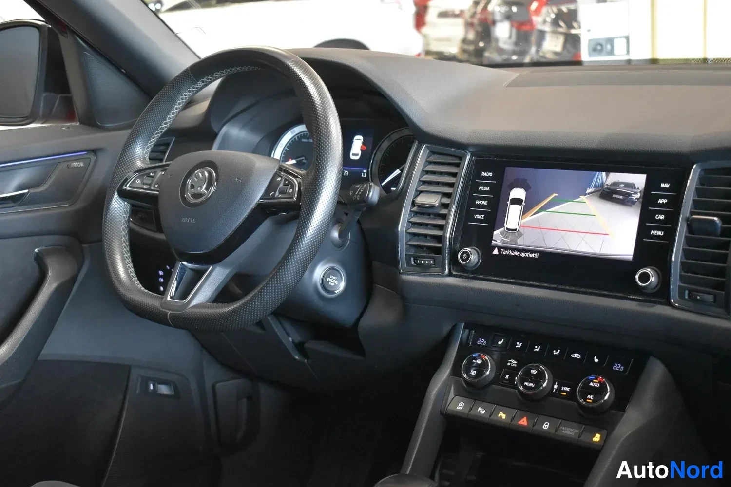 Punainen Skoda Kodiaq 2018, ulkokuva 12 – Raisio