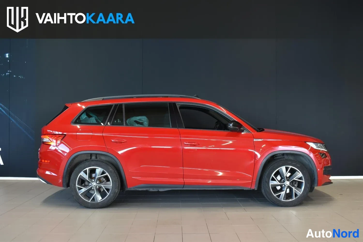 Punainen Skoda Kodiaq 2018, ulkokuva 4 – Raisio