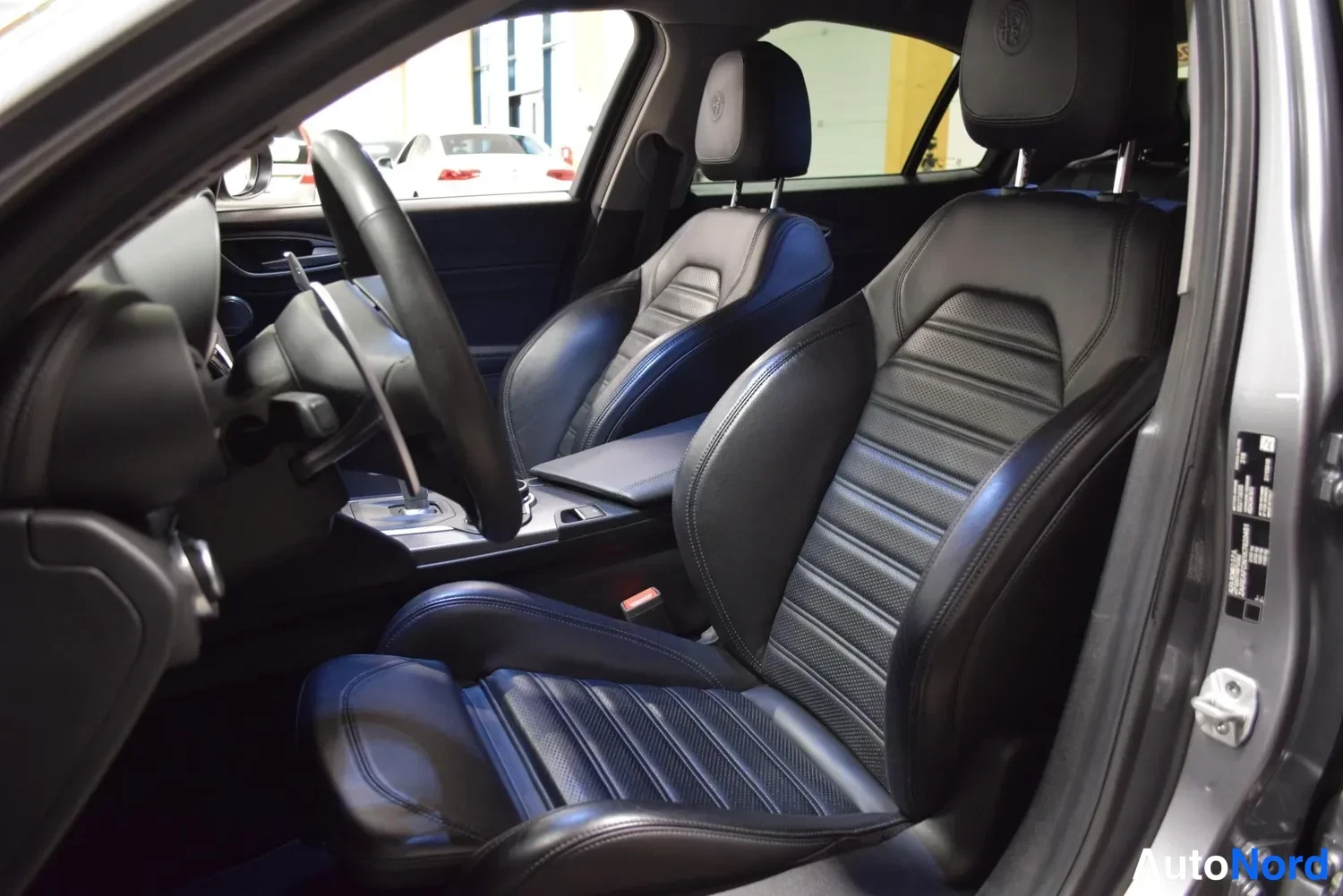 Harmaa Alfa Romeo Giulia 2020, ulkokuva 9 – Raisio