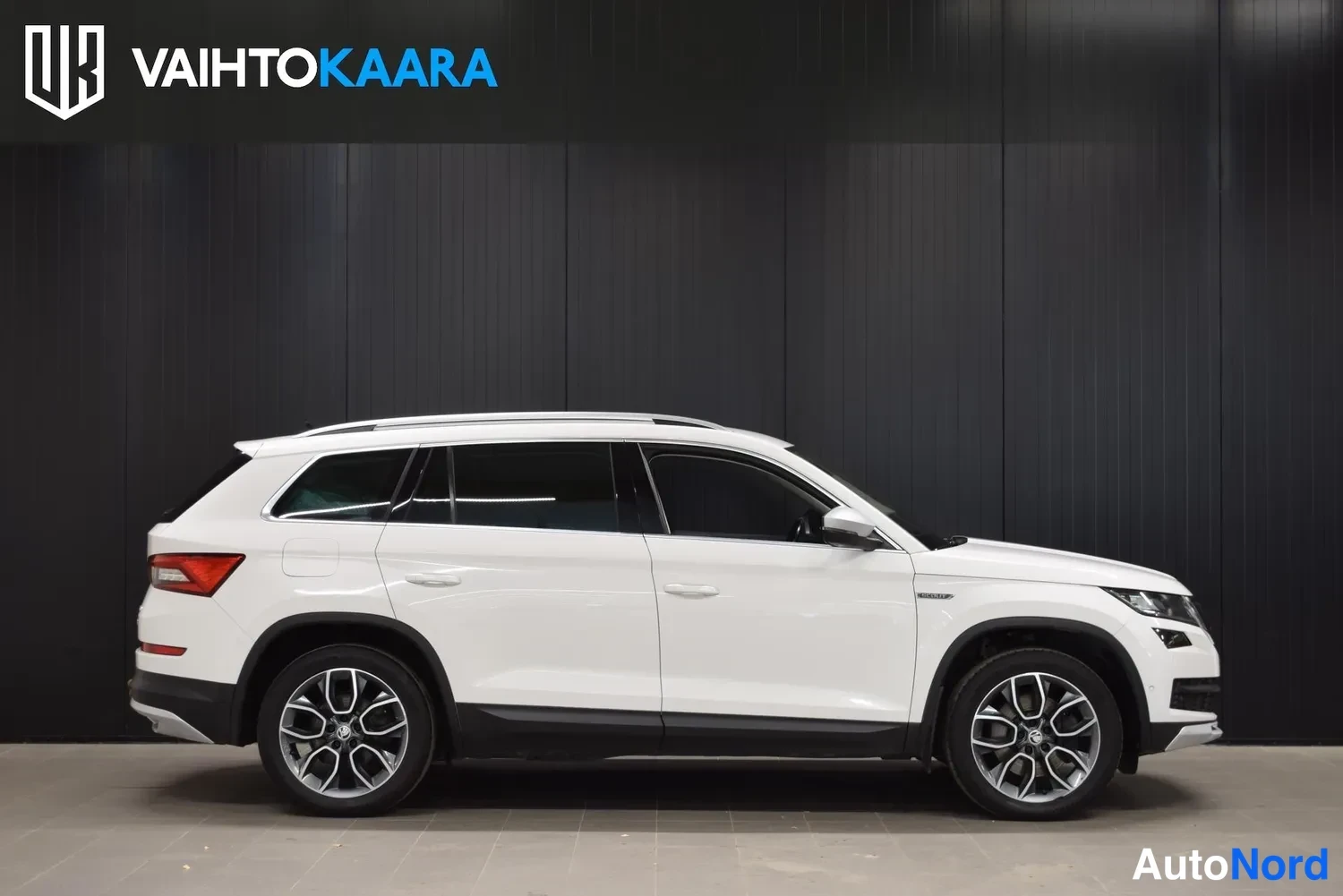 Valkoinen Skoda Kodiaq 2018, ulkokuva 5 – Raisio