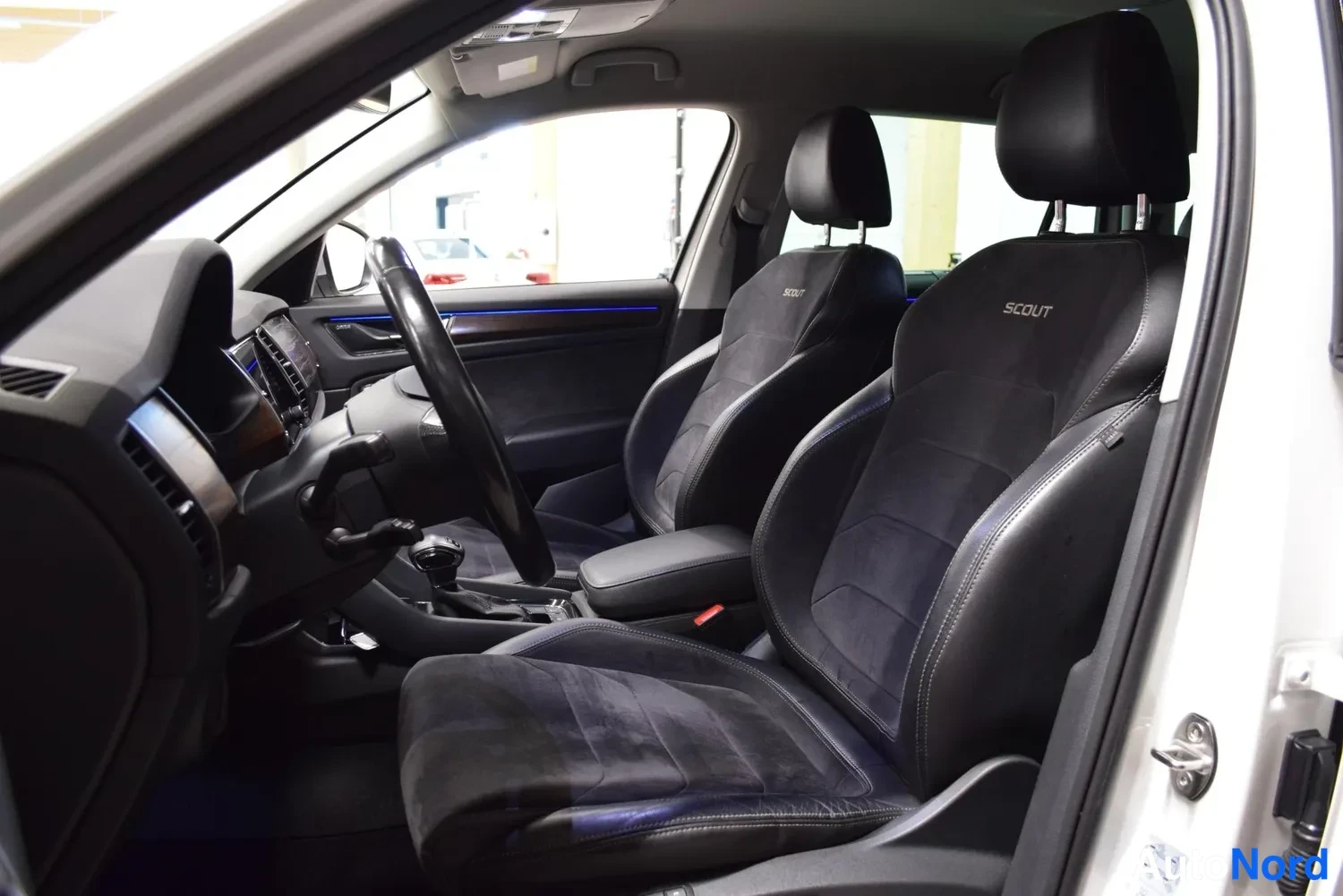 Valkoinen Skoda Kodiaq 2018, ulkokuva 9 – Raisio