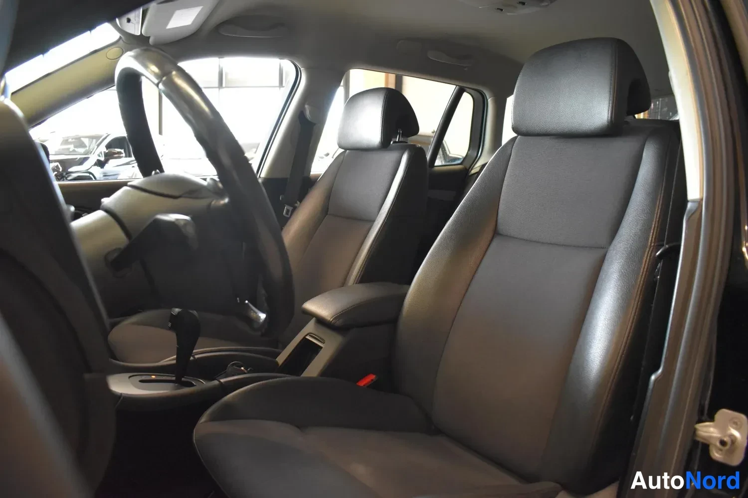 Musta Saab 9-3 2008, ulkokuva 8 – Raisio
