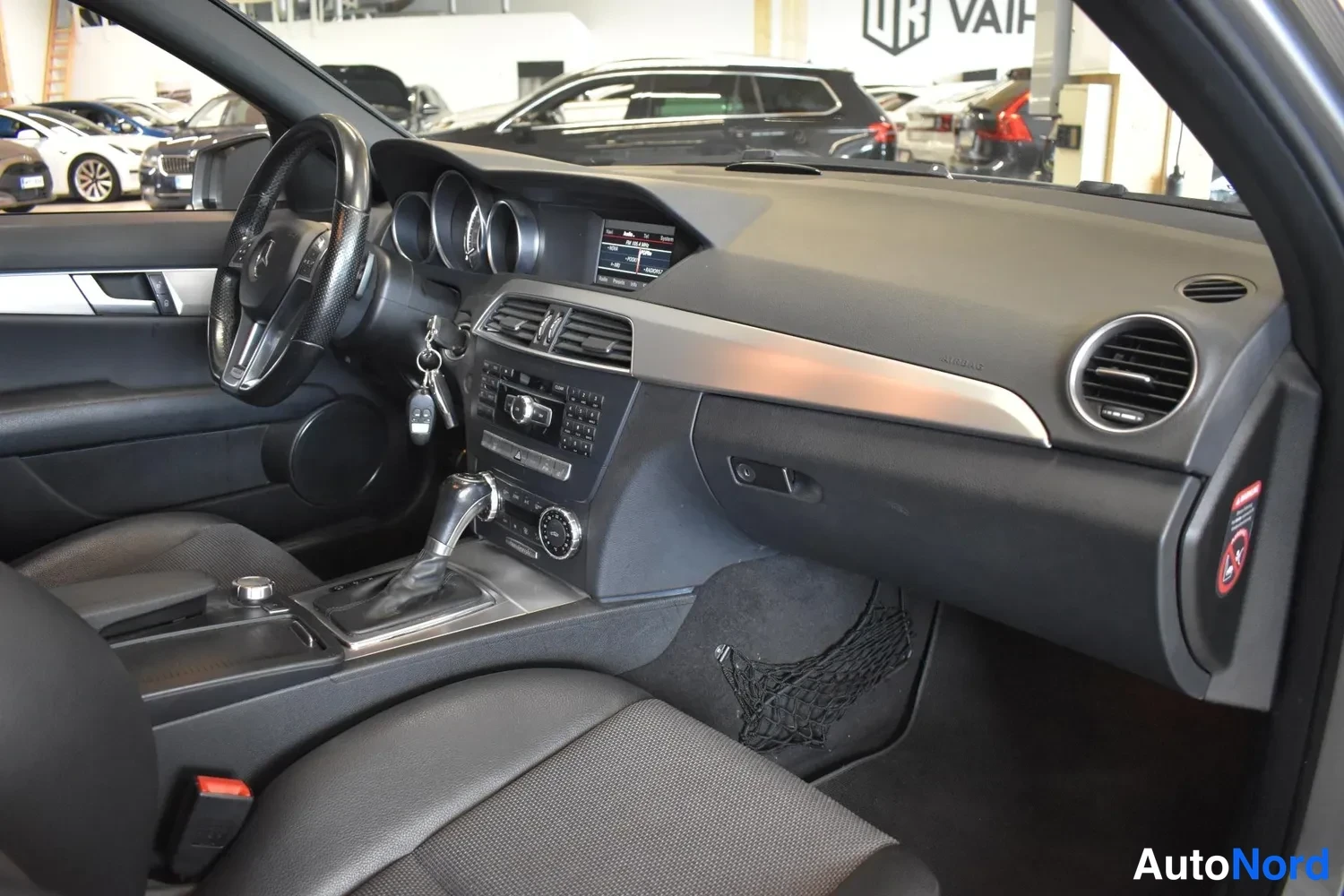 Harmaa Mercedes-Benz C 220 CDI 2013, ulkokuva 9 – Raisio