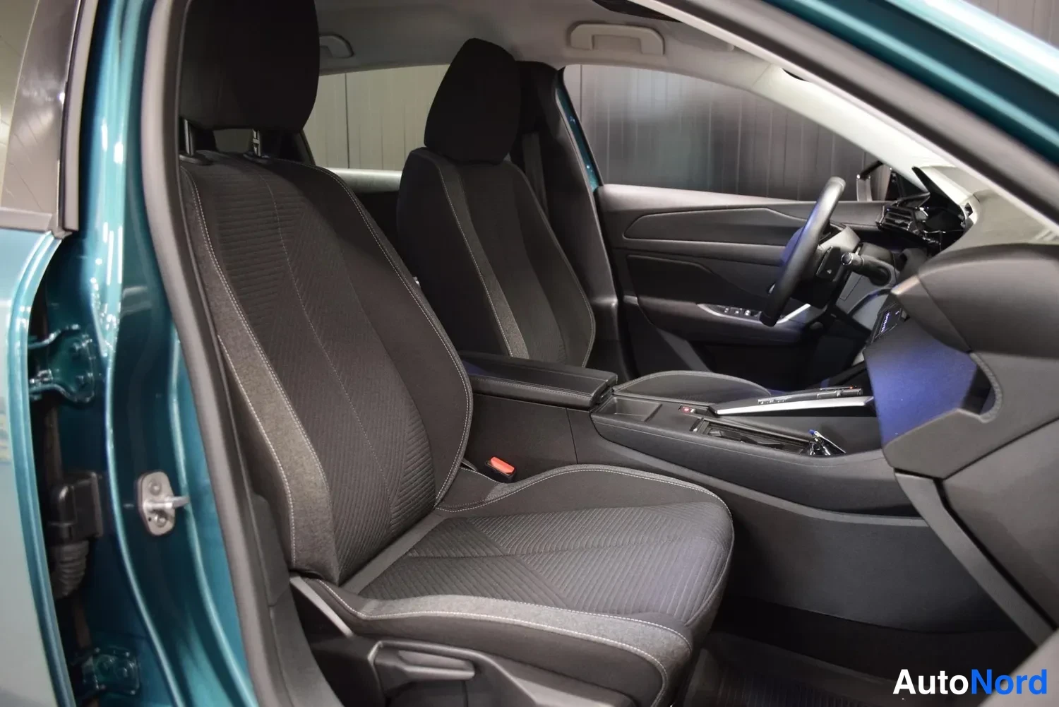 Sininen Peugeot 308 2023, ulkokuva 12 – Raisio