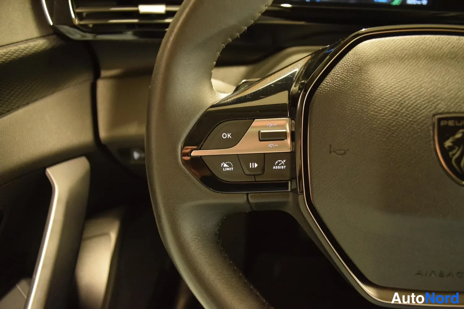 Sininen Peugeot 308 2023, ulkokuva 17 – Raisio