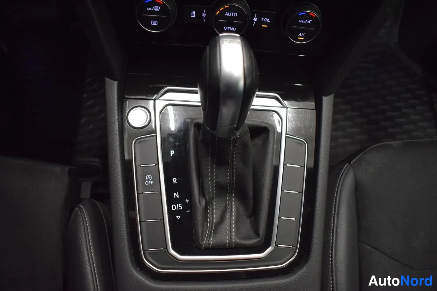 Valkoinen Volkswagen Arteon 2018, ulkokuva 11 – Raisio