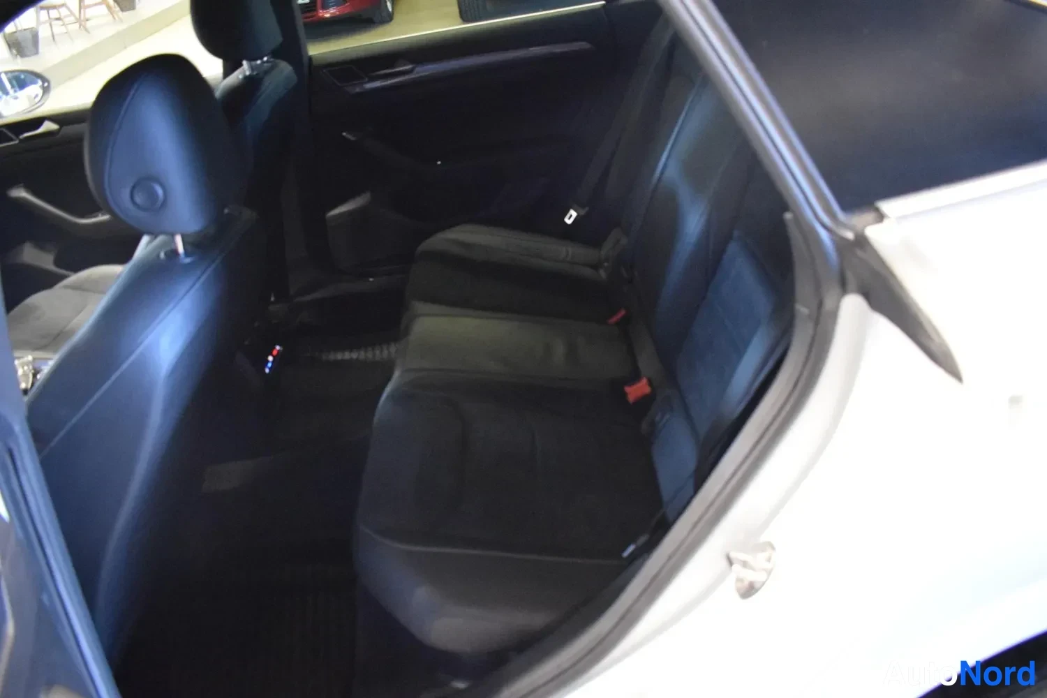 Valkoinen Volkswagen Arteon 2018, ulkokuva 22 – Raisio