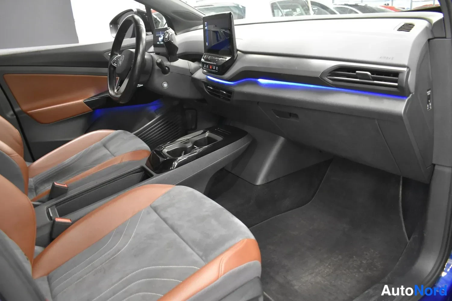 Sininen Volkswagen ID.4 2021, ulkokuva 11 – Raisio