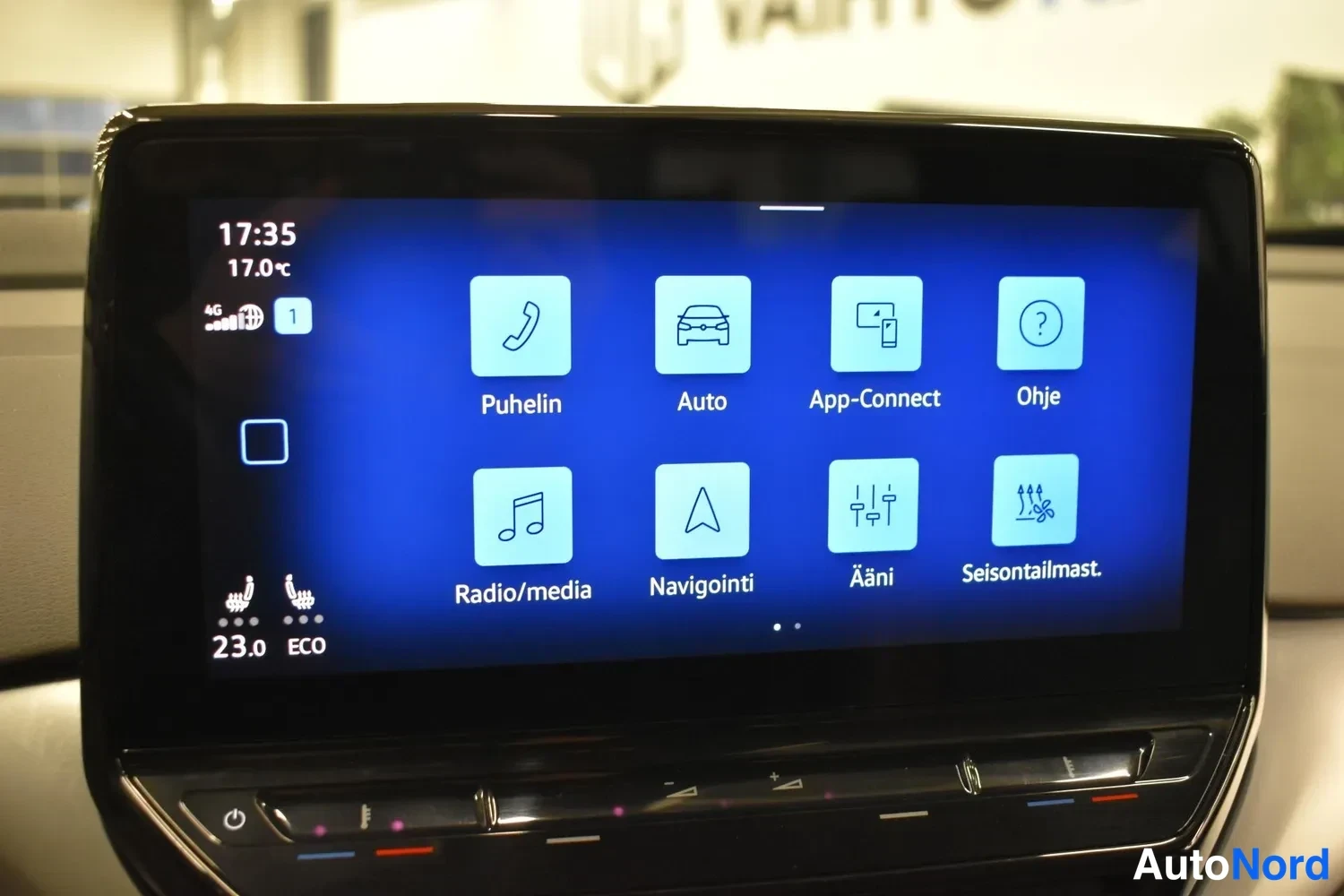 Sininen Volkswagen ID.4 2021, ulkokuva 21 – Raisio