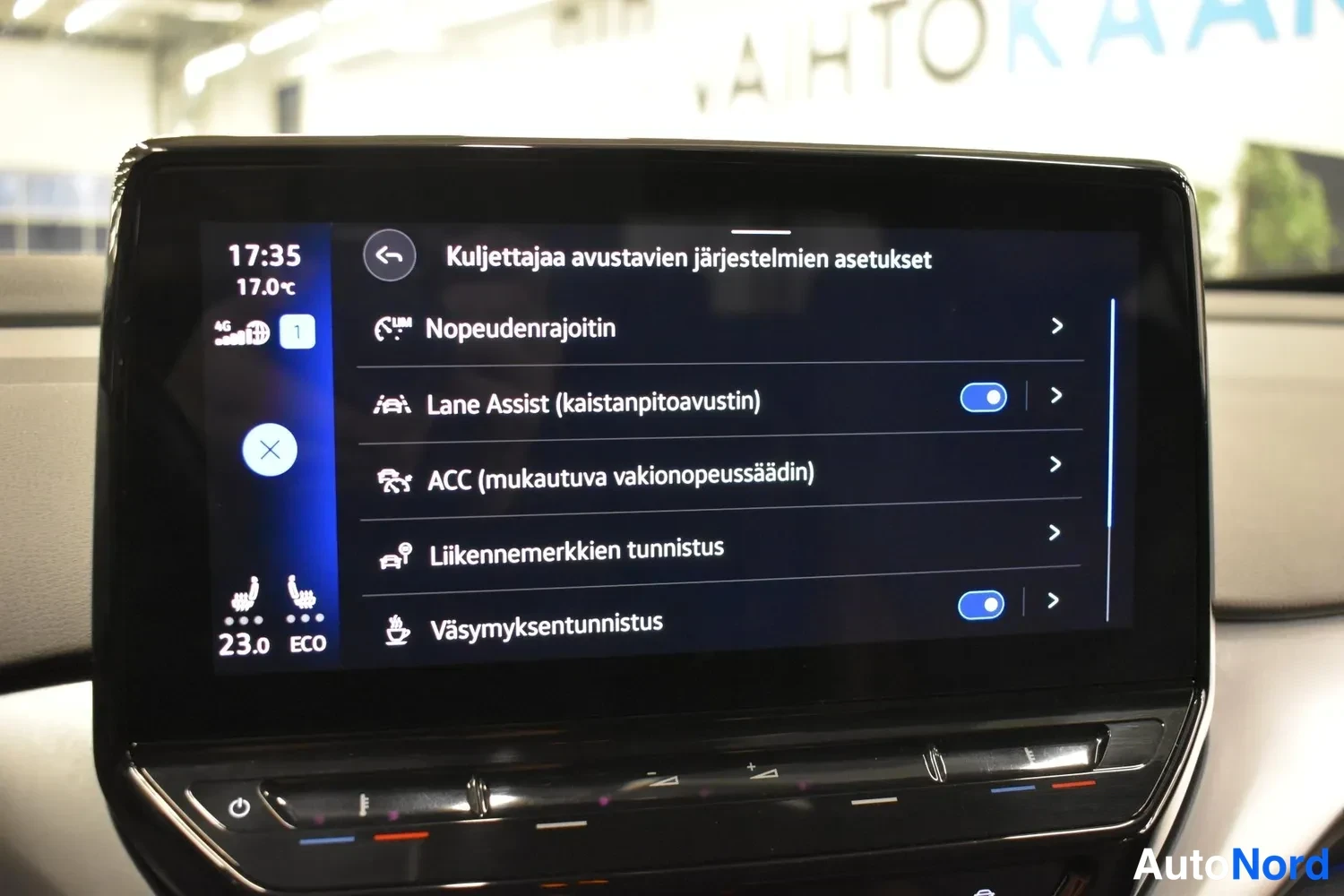 Sininen Volkswagen ID.4 2021, ulkokuva 23 – Raisio
