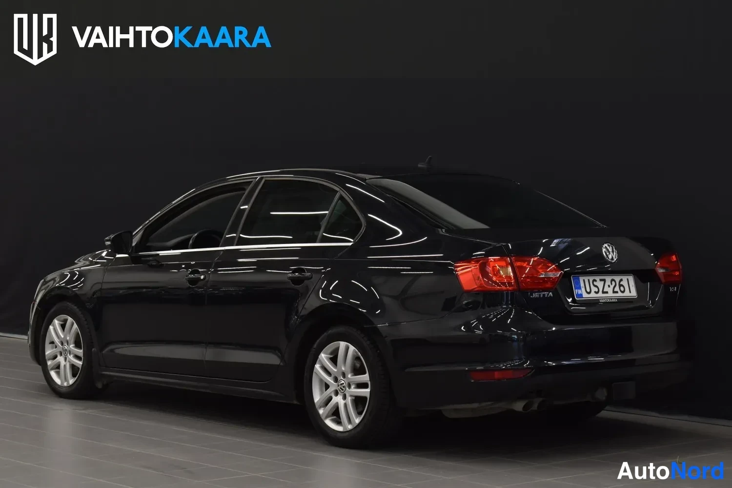 Musta Volkswagen Jetta 2012, ulkokuva 3 – Raisio