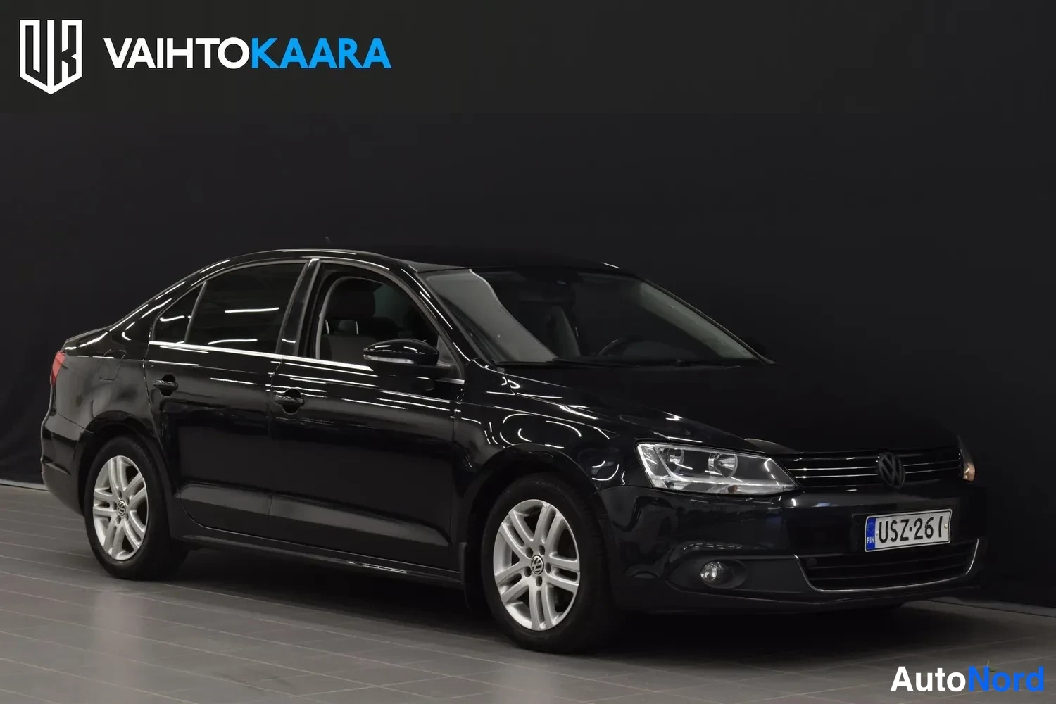 Musta Volkswagen Jetta 2012, ulkokuva 4 – Raisio