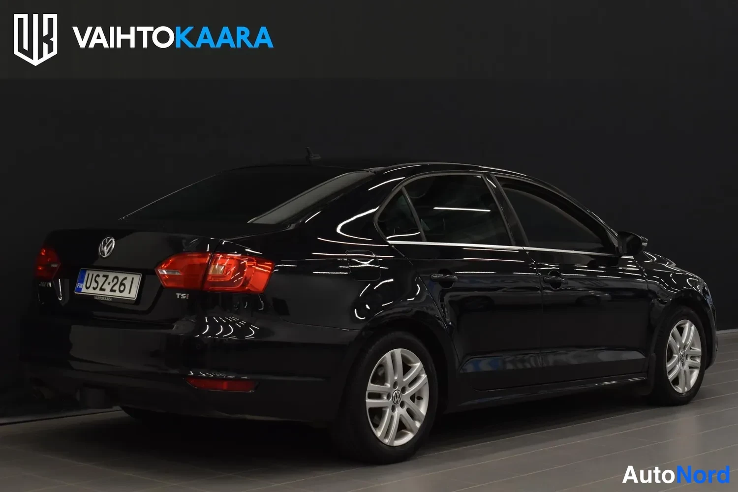 Musta Volkswagen Jetta 2012, ulkokuva 6 – Raisio