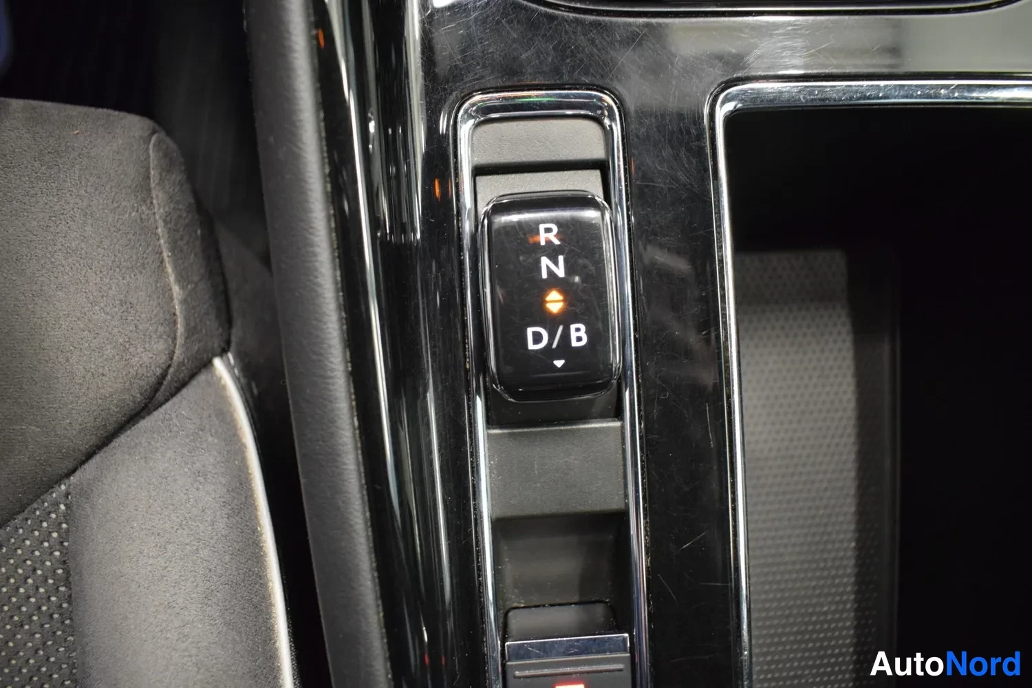 Musta Skoda Enyaq iV 2023, ulkokuva 12 – Raisio