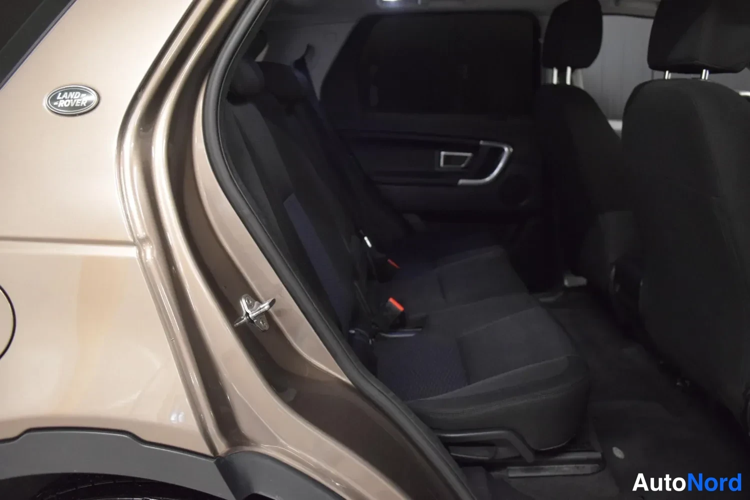 Harmaa Land Rover Discovery Sport 2015, ulkokuva 13 – Raisio