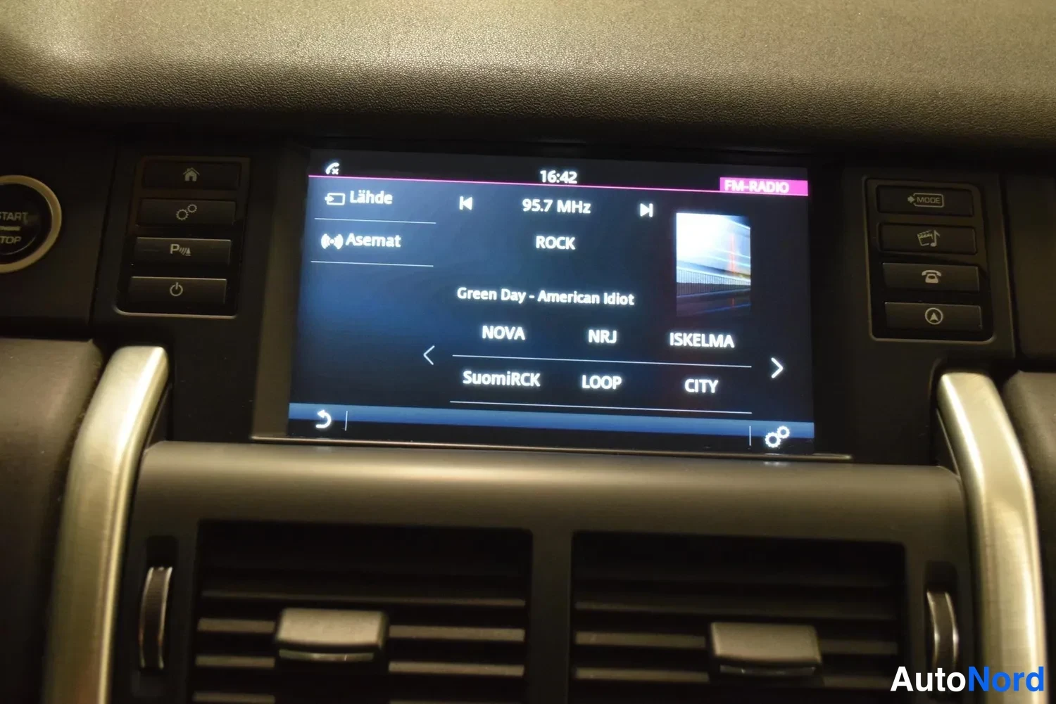 Harmaa Land Rover Discovery Sport 2015, ulkokuva 22 – Raisio